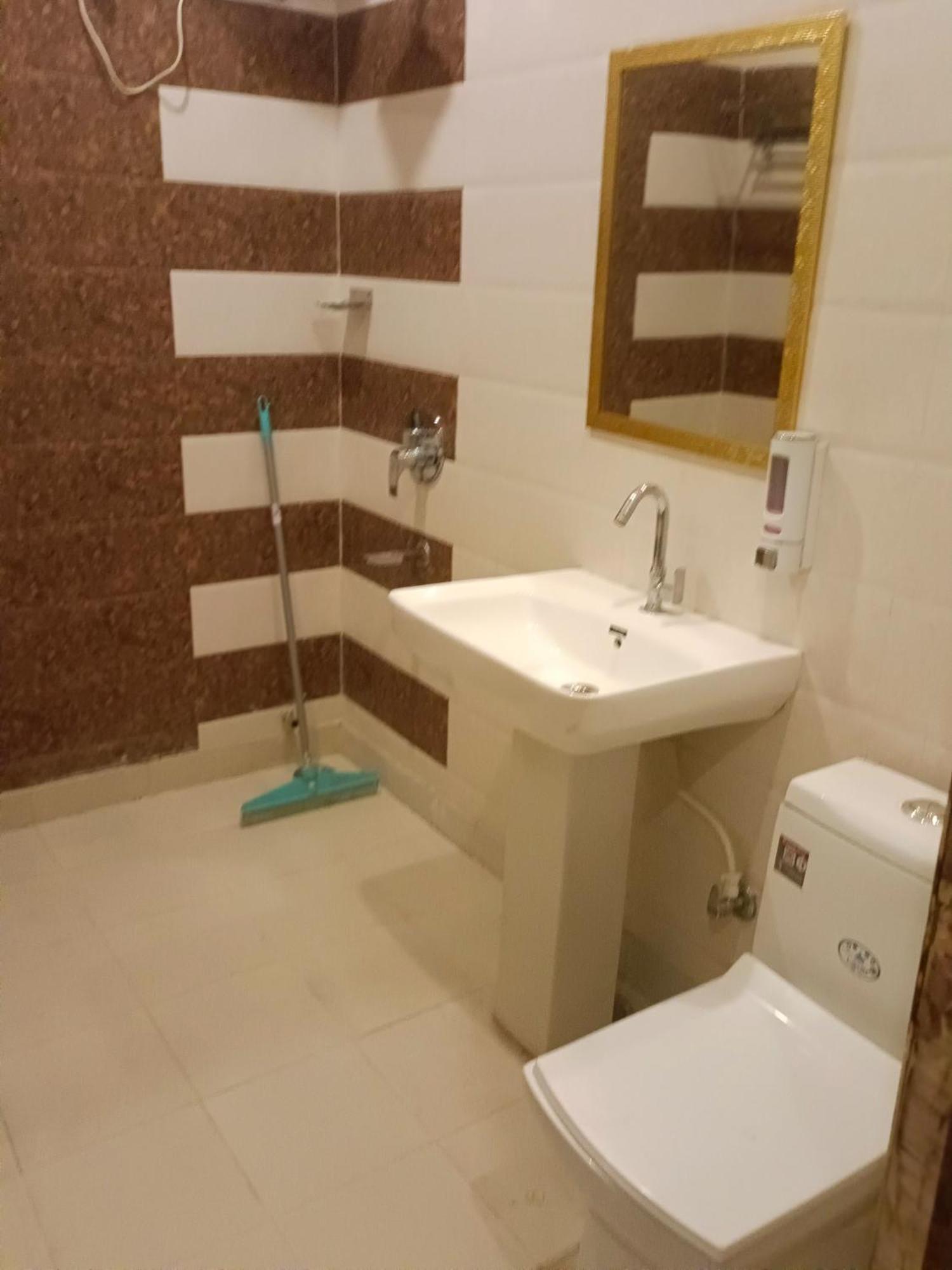 The Aura Grand Hotel & Banquet - A Unit Of Sitara Kollection Hotels Rohtak Екстериор снимка