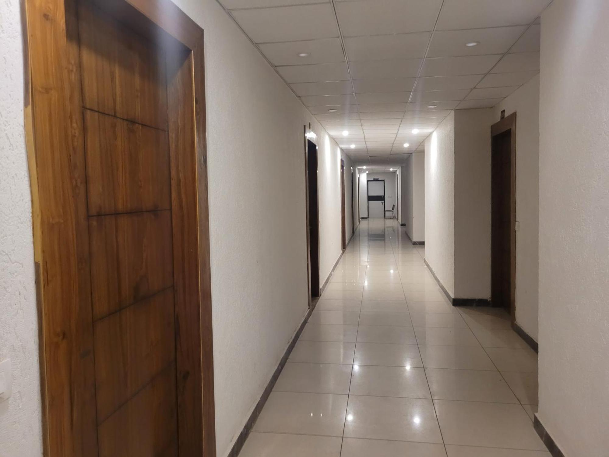 The Aura Grand Hotel & Banquet - A Unit Of Sitara Kollection Hotels Rohtak Екстериор снимка